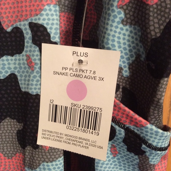 NWT pro player women’s snakeskin leggings 3x - Picture 3 of 6